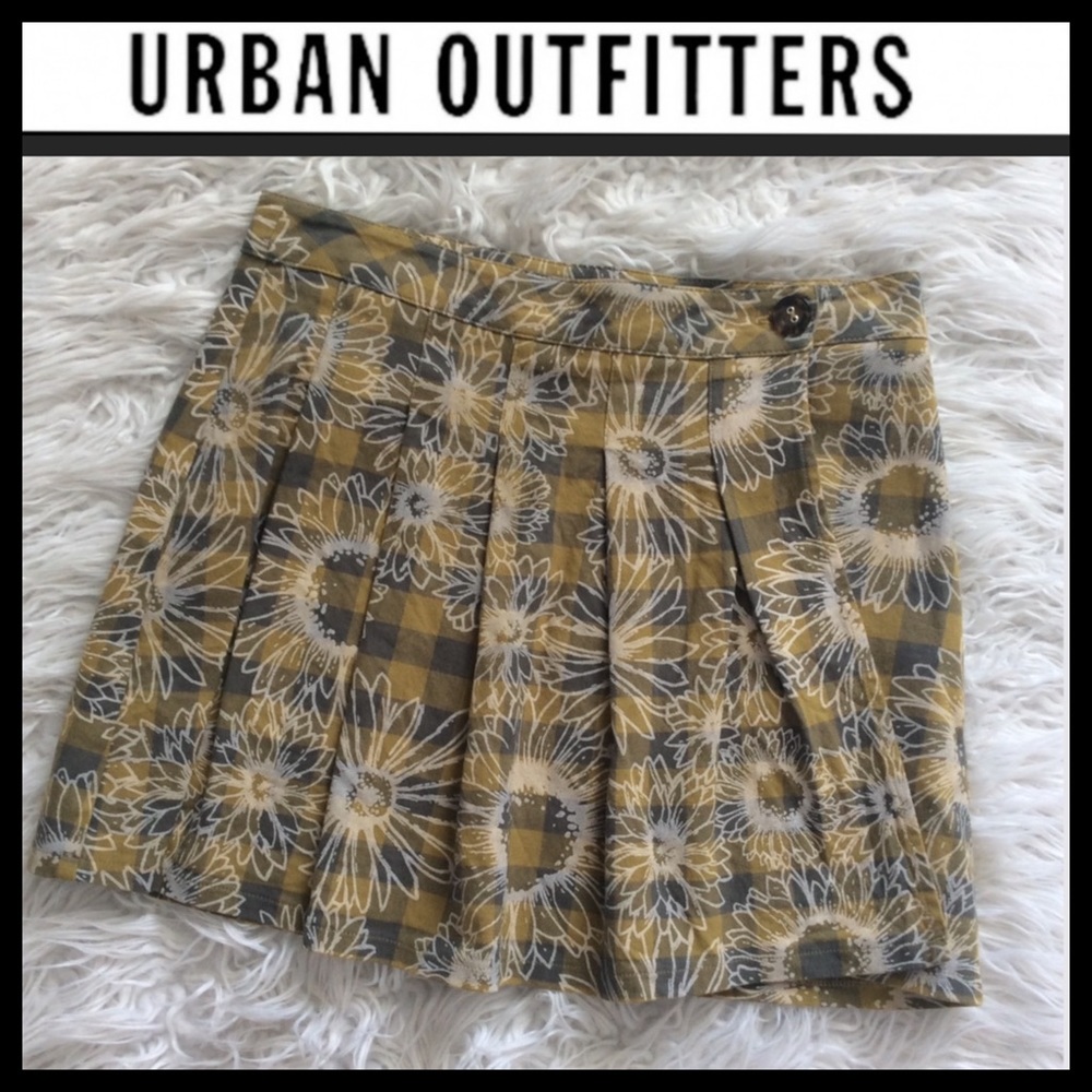 Urban Outfitters Buffalo Plaid Sunflower Mini Skirt - Picture 5 of 7